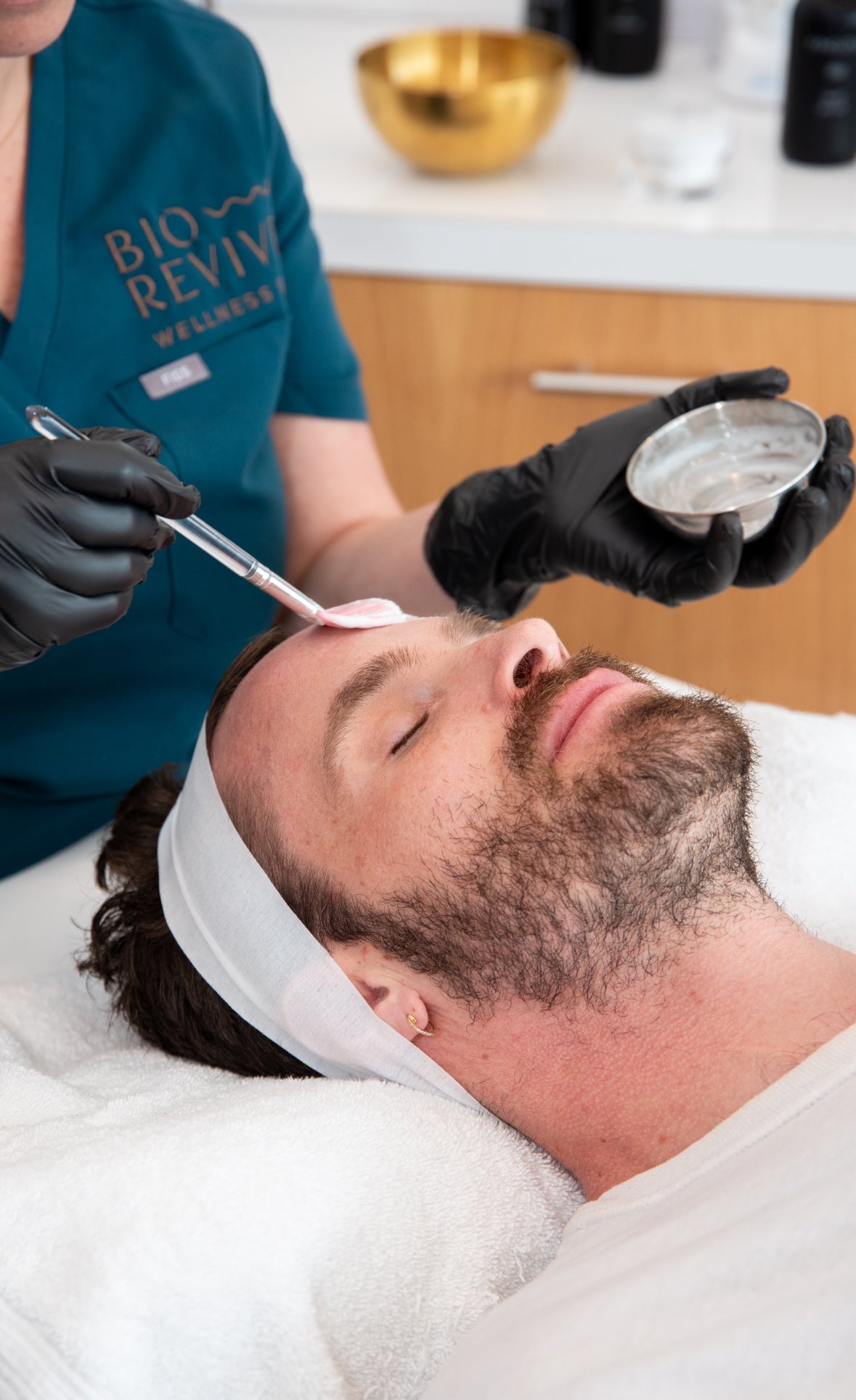 Gentleman’s facial