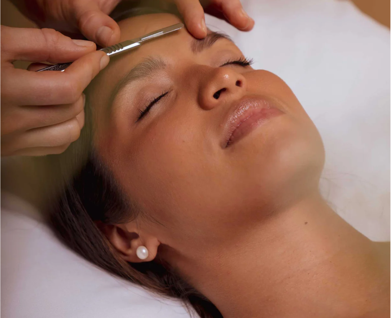 Hydrafacial™ + Dermaplaning