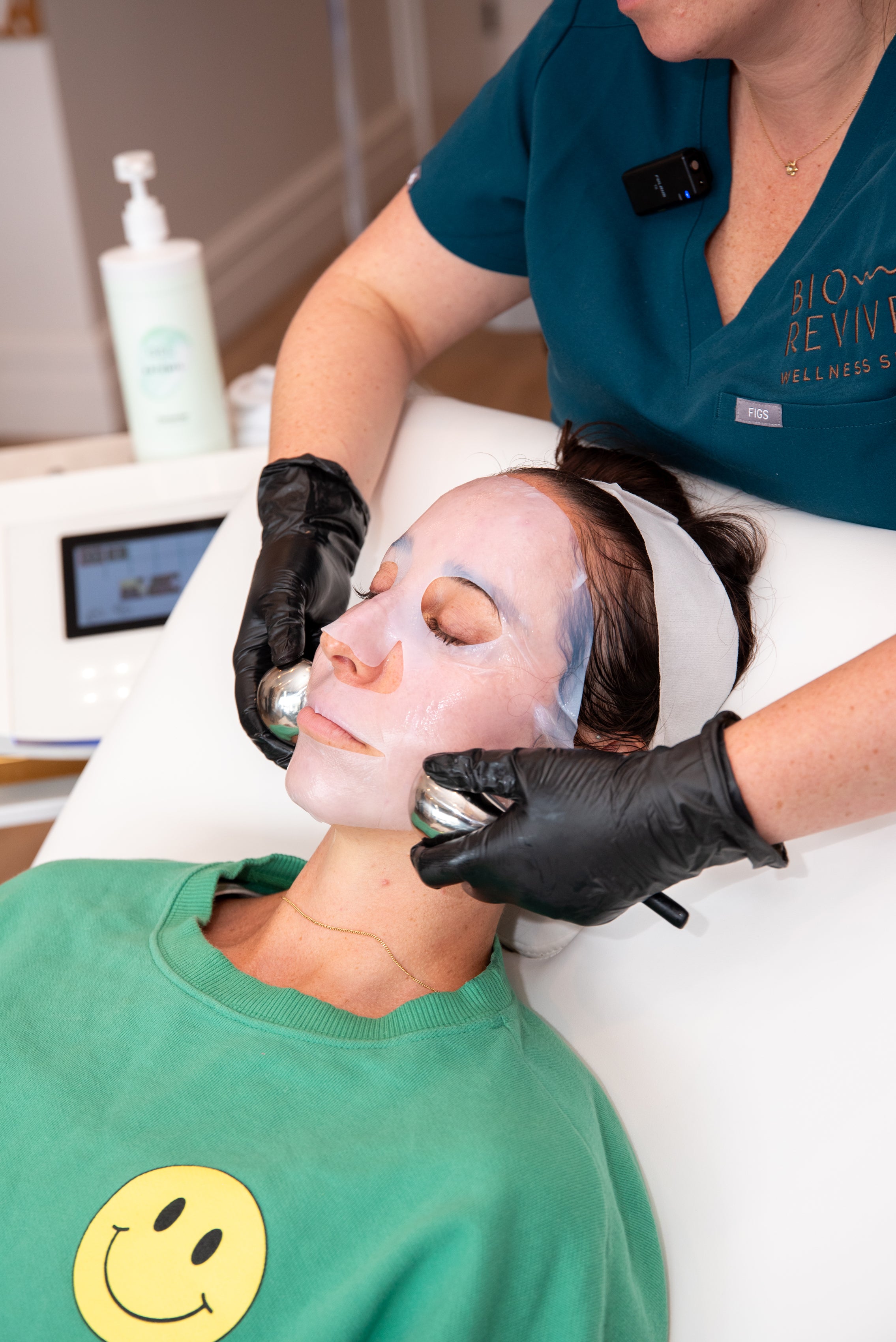Signature Revive Signature Facial – BioRevive Med & Wellness Spa